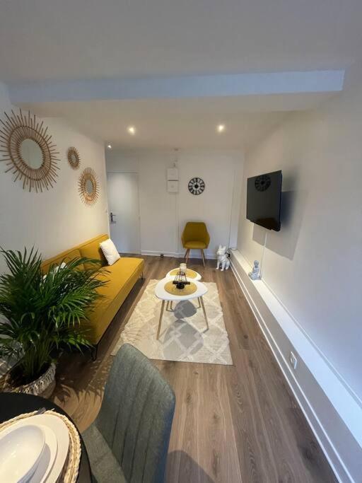 Le Sunny-Hyper Centre -Proche Gare - Paisible -Wifi Hd -Netflix-Ideal Couple Business Et Famille Niort Extérieur photo